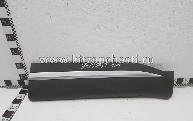 Молдинг передней правой двери Xcite X-Cross 7  609000991AA TechWit BD009CRY018SL